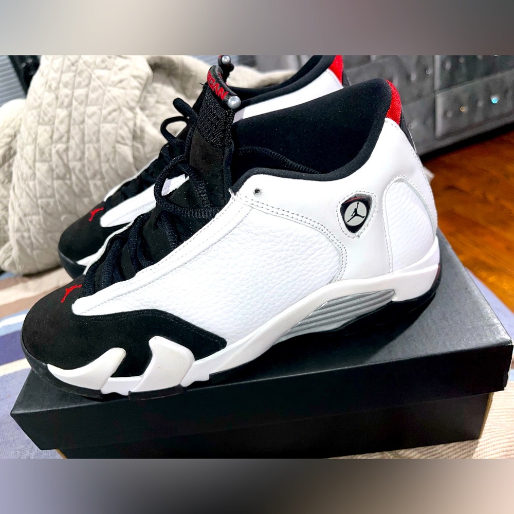Jordan Retro 14 (GS) grade school boys size 7